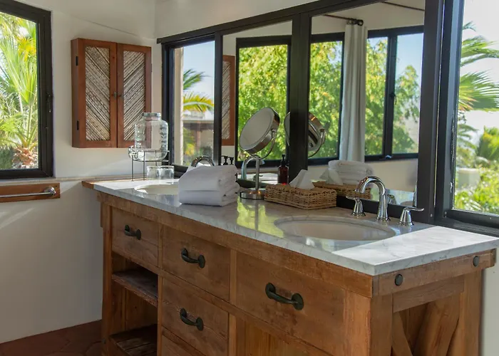 Couette-café La Valise Cabos, Member Of Small Luxury Boca de la Vinorama