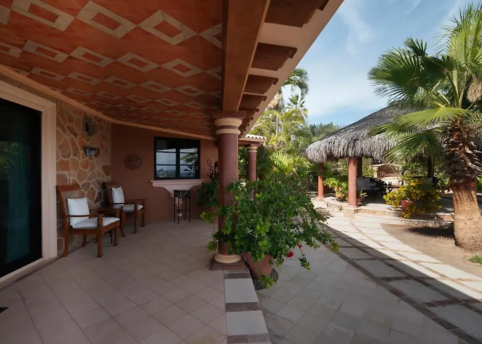 La Valise Cabos, Member Of Small Luxury Couette-café